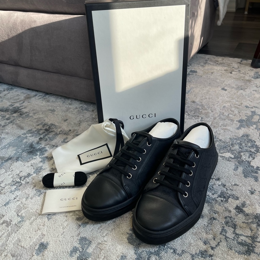 Gucci Women's 'Lead Black' GG low-top Sneakers